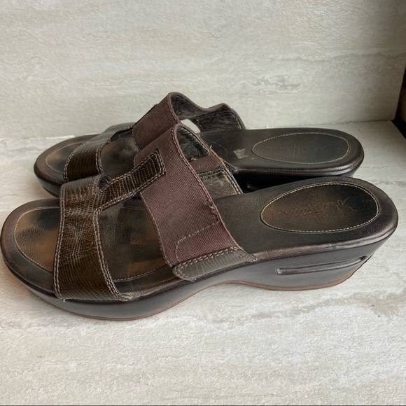 Cole Haan Brown Bronze T-Strap Wedge Sandals 9.5B - Picture 1 of 7